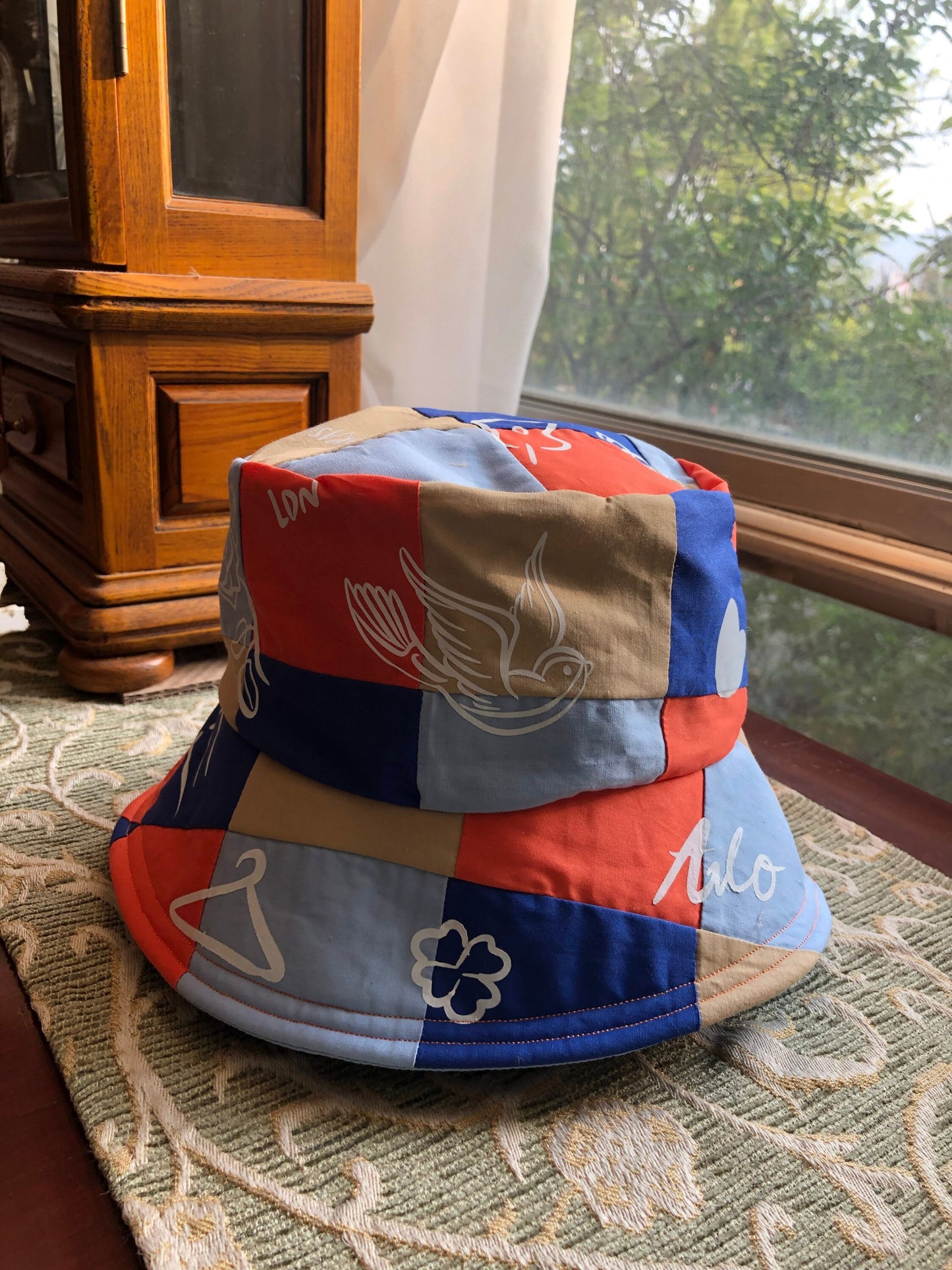 Harry Styles reversible Bucket Hat